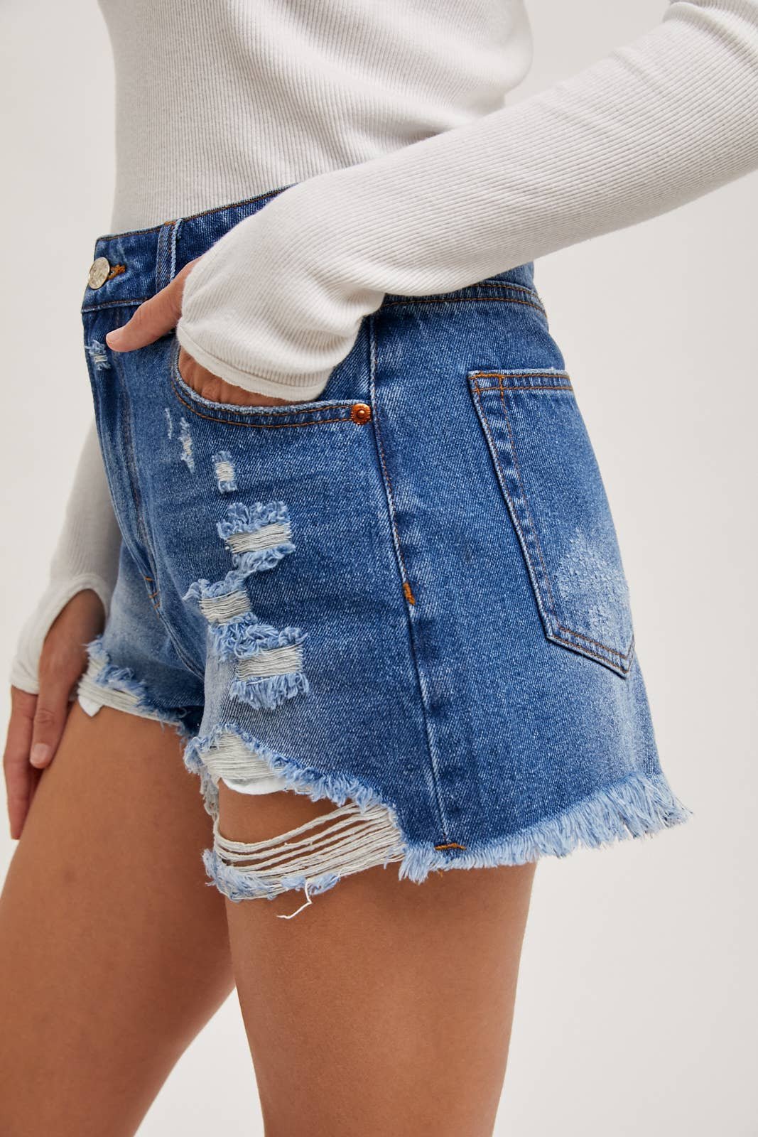 4ED45562-BCD9-98A2-ECD1-5D29D2ECC3BF HIGH RISE DISTRESSED DENIM SHORTS - Image 6