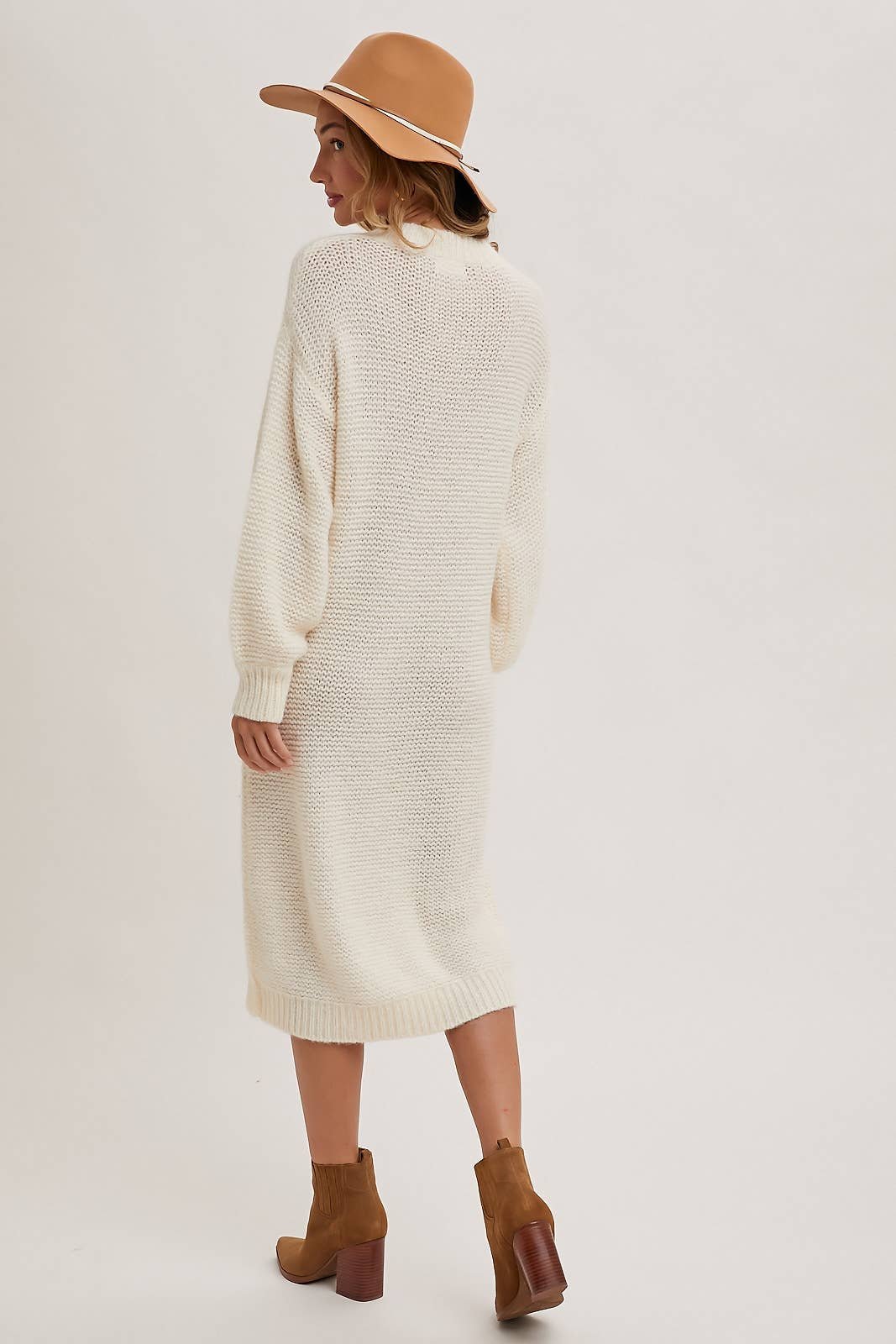 5923447B-EF60-9317-38C0-78605B92D2F7 OVERSIZED LIGHTWEIGHT KNIT SWEATER MIDI DRESS - Image 10