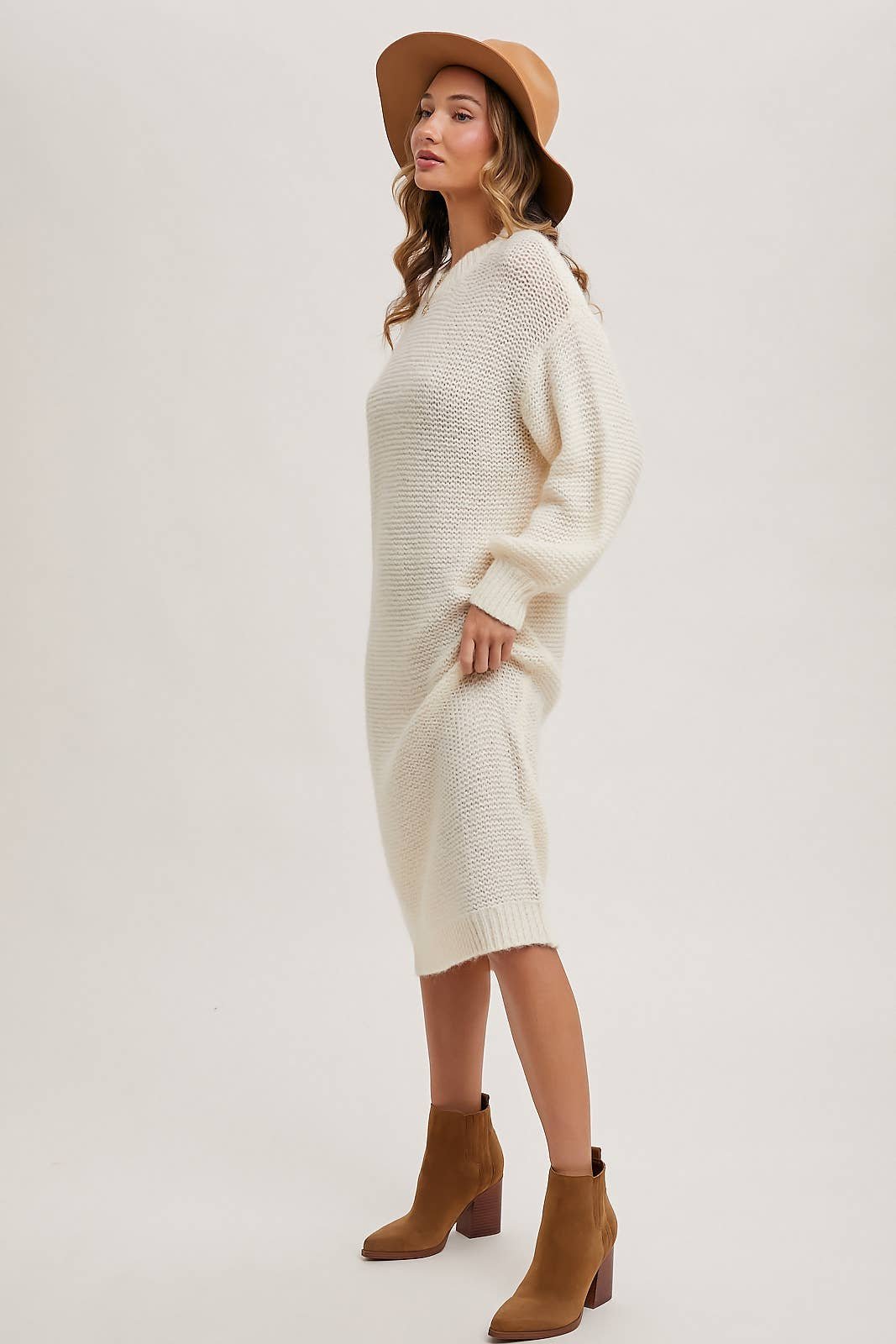 5B66B9BD-1DD7-334D-CD61-023C44053240 OVERSIZED LIGHTWEIGHT KNIT SWEATER MIDI DRESS - Image 6