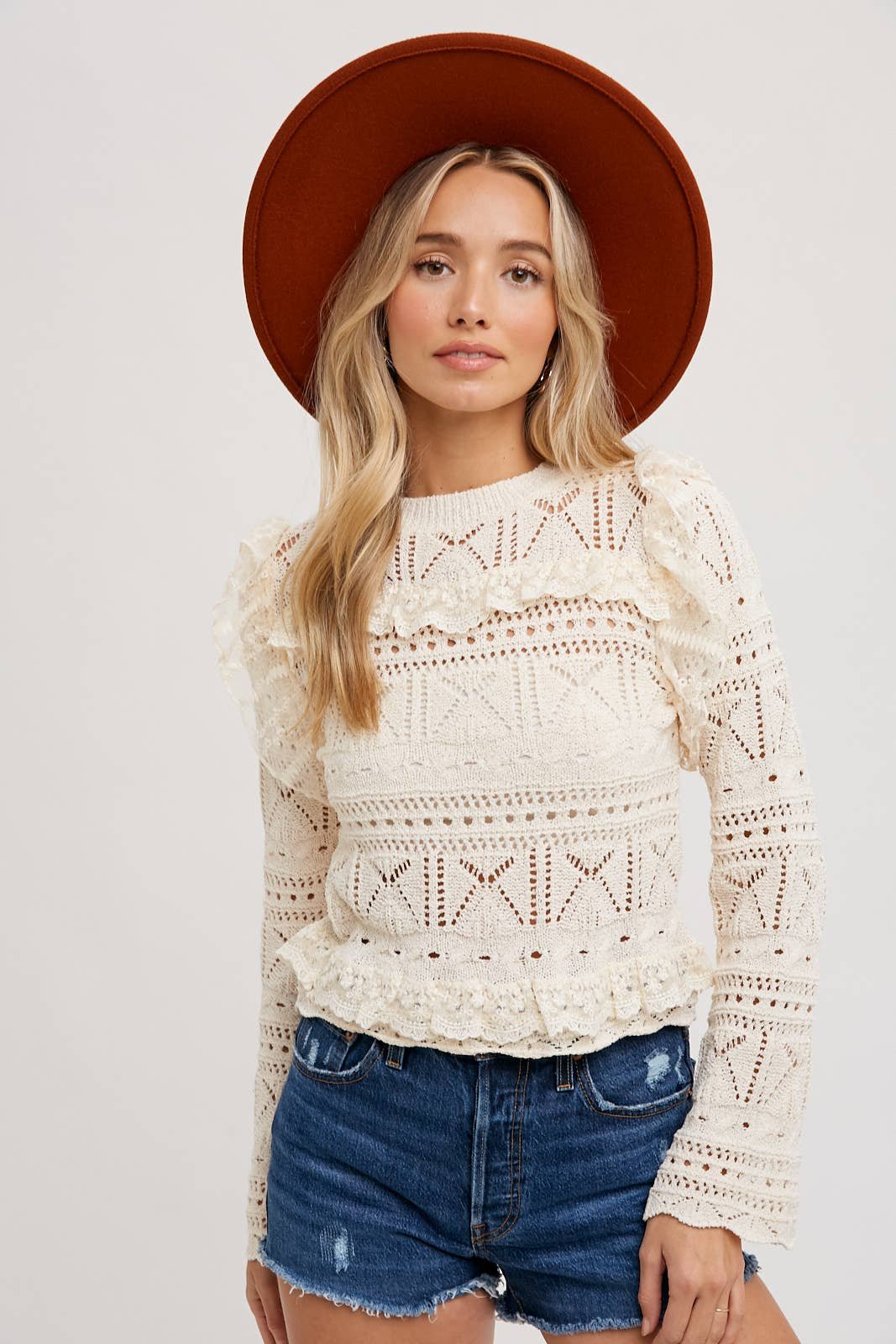 8B20CBA8-FE69-77E2-3C2A-F512B8509579 Lace Top - Image 4