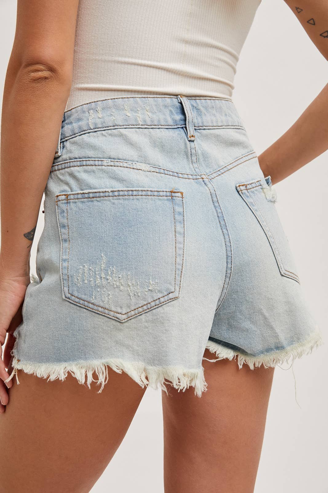 A6E64447-FD61-F1EC-4CE2-D5C646104C69 HIGH RISE DISTRESSED DENIM SHORTS - Image 17