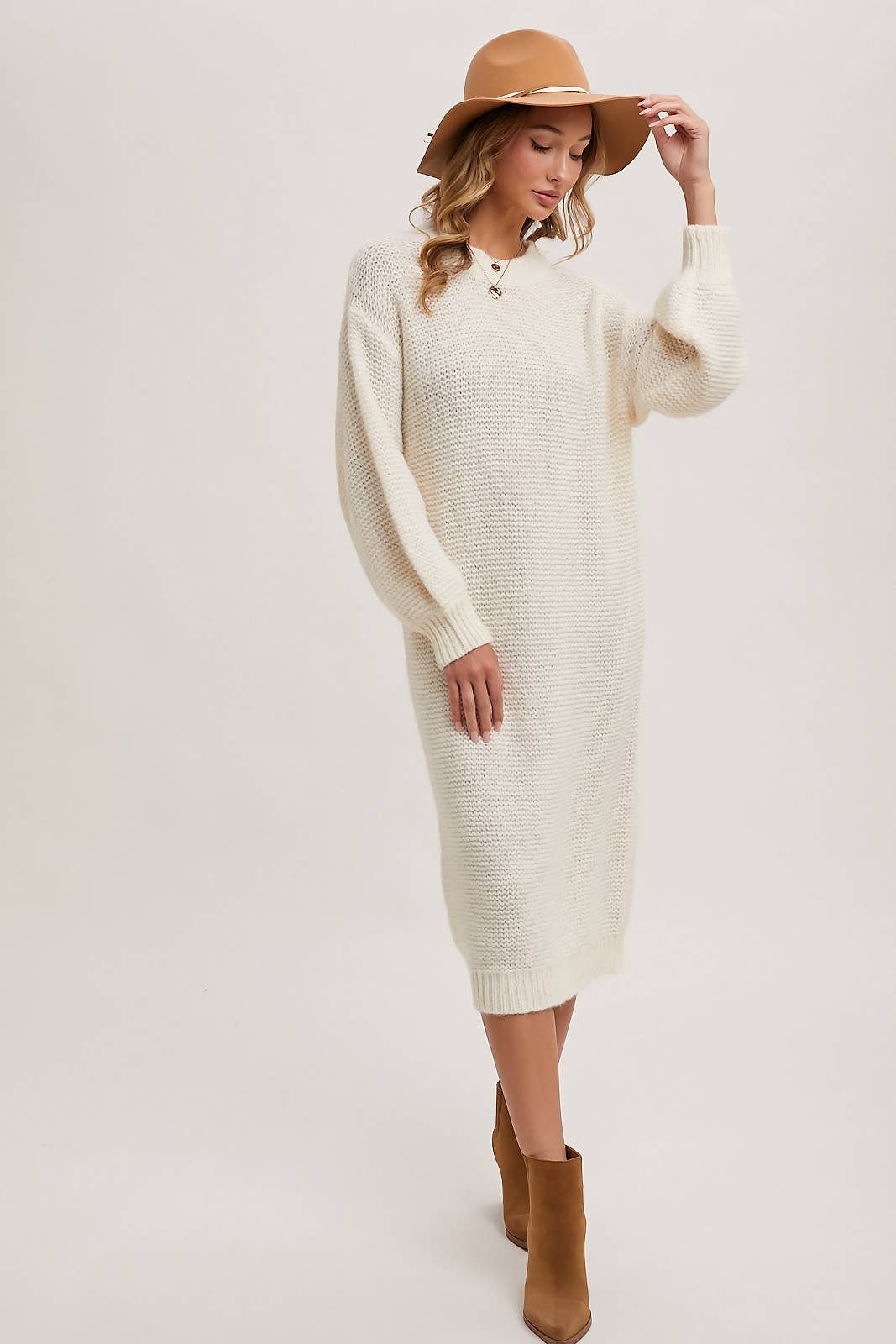 D873711E-63C6-2ED0-7CD4-6B866E3BF954 OVERSIZED LIGHTWEIGHT KNIT SWEATER MIDI DRESS - Image 4